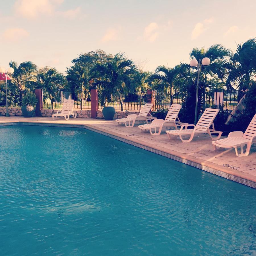 Hector Suites & Beach Hotel Curacao Bagian luar foto