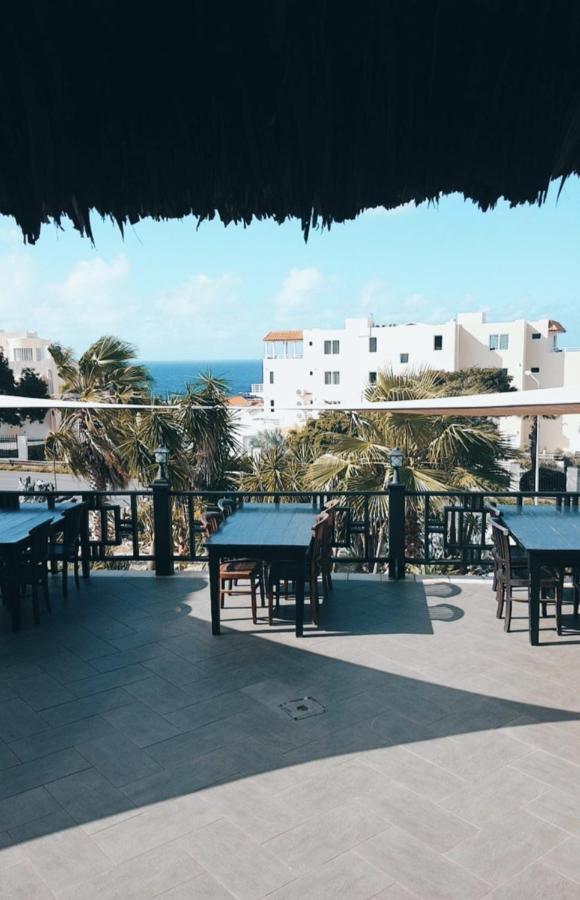Hector Suites & Beach Hotel Curacao Bagian luar foto